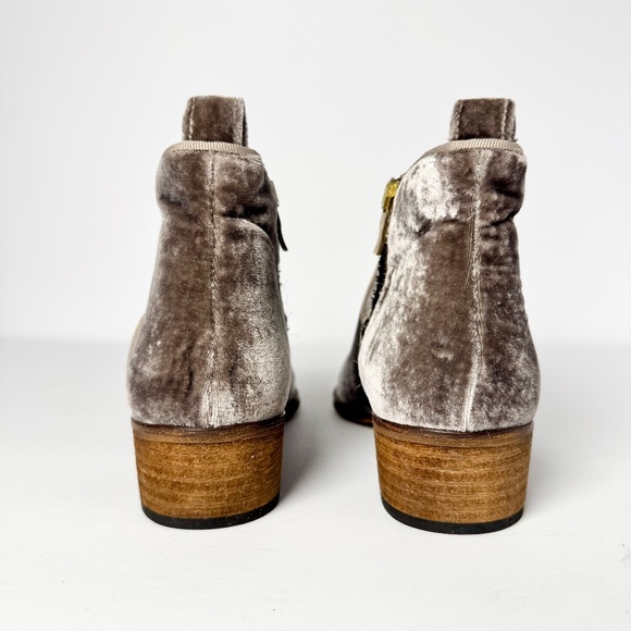 Sundance x Sixty Seven Velvet Pointed Toe Ankle Boot Sz 10.5 US / 41 EU - Picture 5 of 9